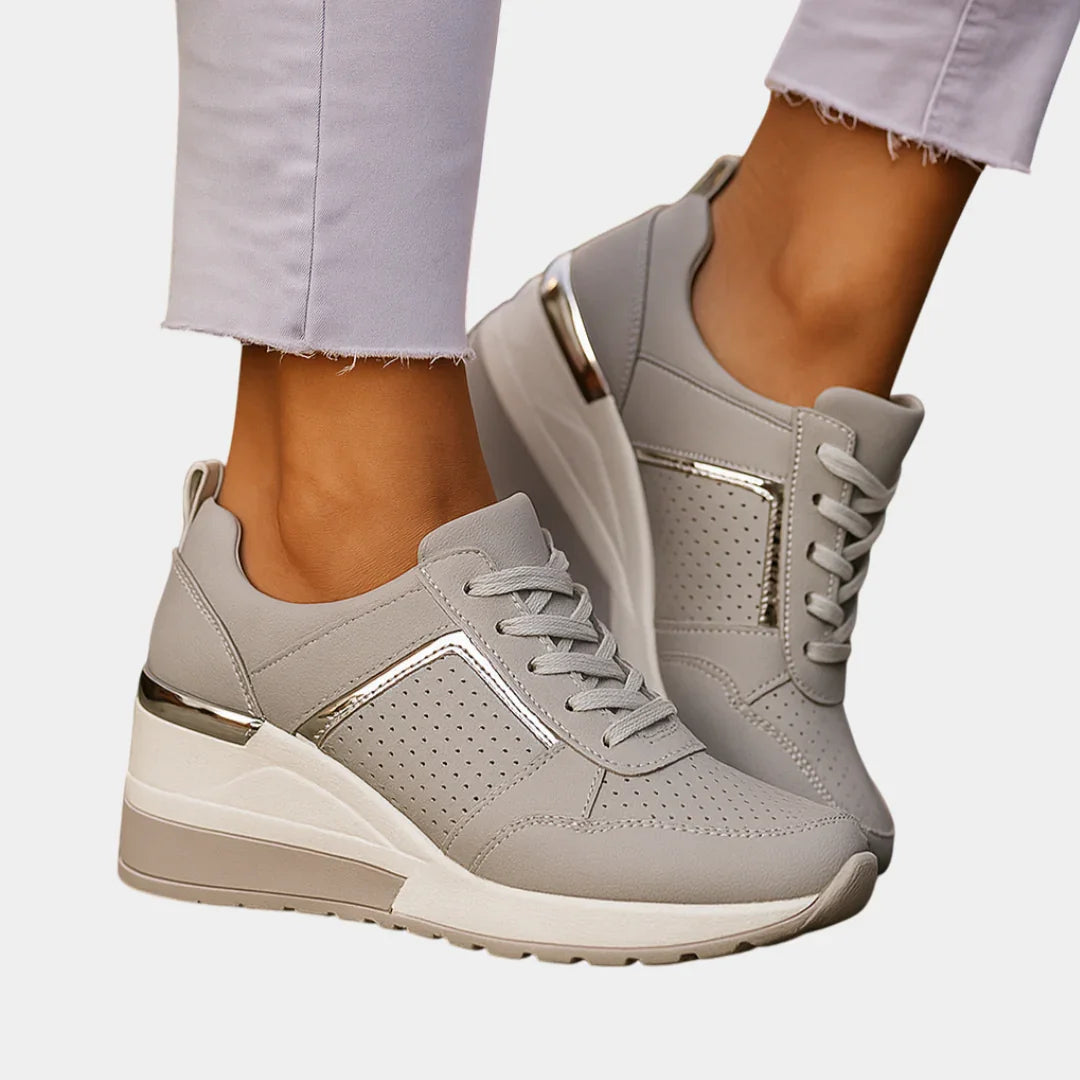 Sila | Comfortable Orthopaedic Shoe