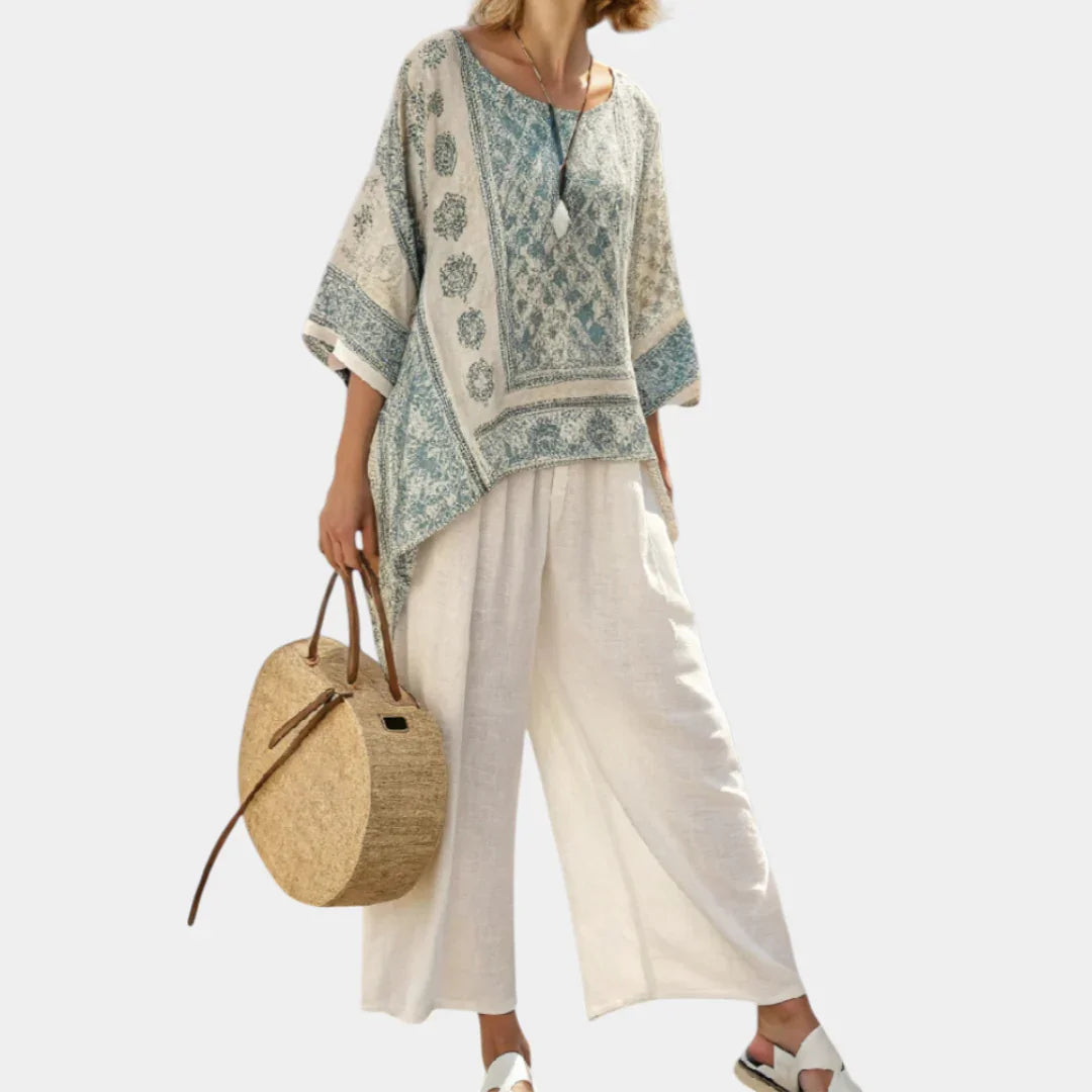 Annalisa | Comfortable printed blouse and wide-leg white trousers