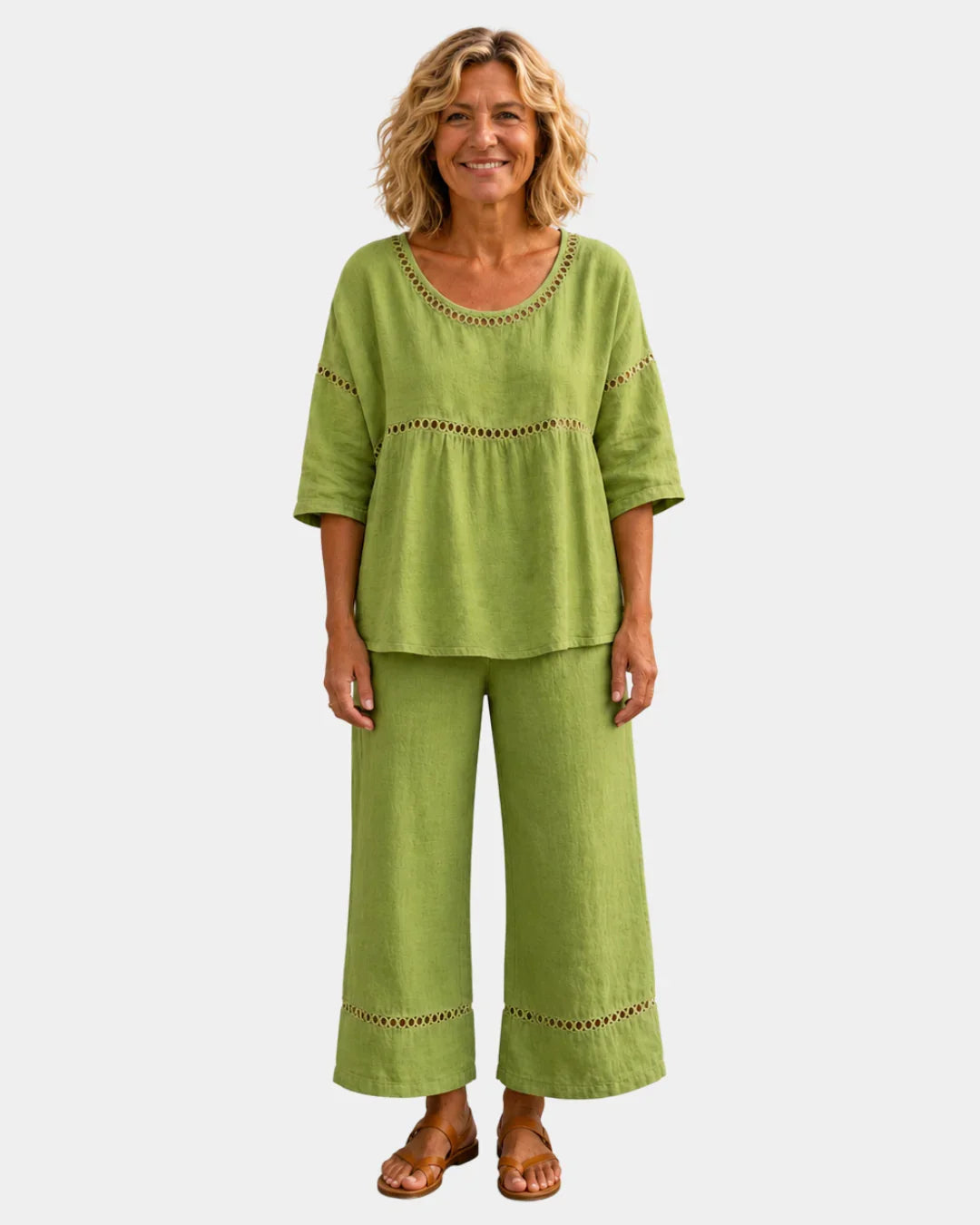 Good | Fresh set with matching blouse and trousers