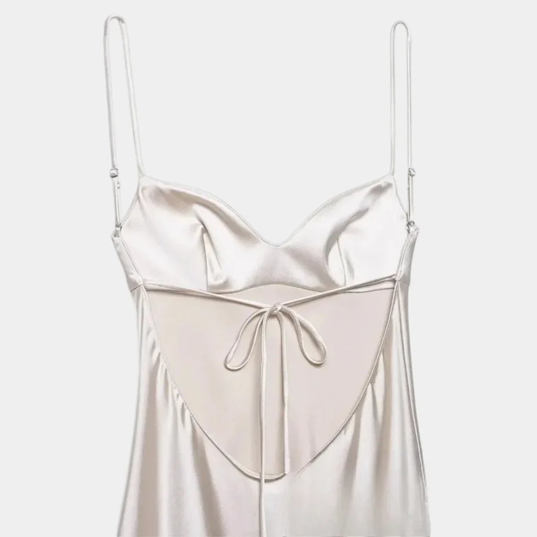 Camille | Romantic elegance with a modern twist
