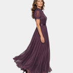 Tiphaine | Dress with a low neckline and chiffon lace trim