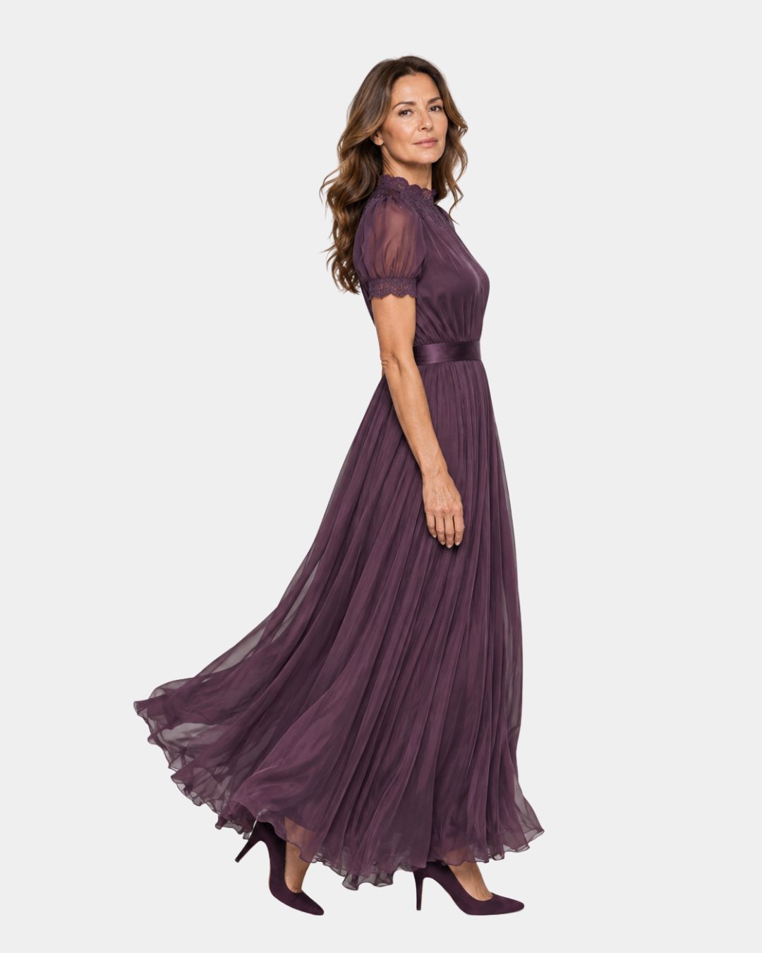 Tiphaine | Dress with a low neckline and chiffon lace trim