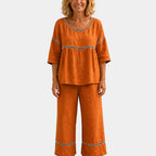Good | Fresh set with matching blouse and trousers