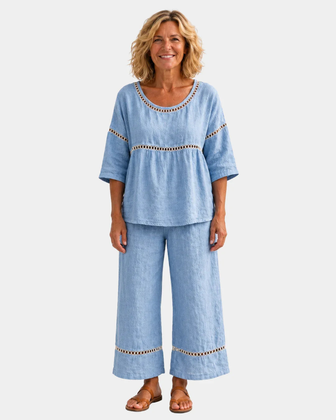 Good | Fresh set with matching blouse and trousers