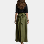 Dione | Midi skirt + free black shirt