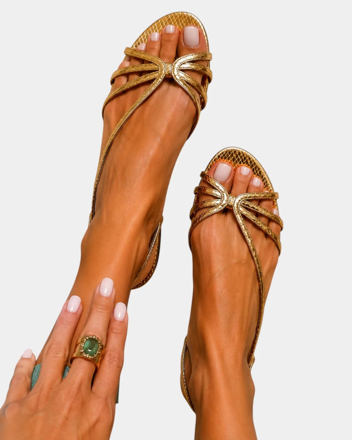 Isara | Elegant sandals for summer