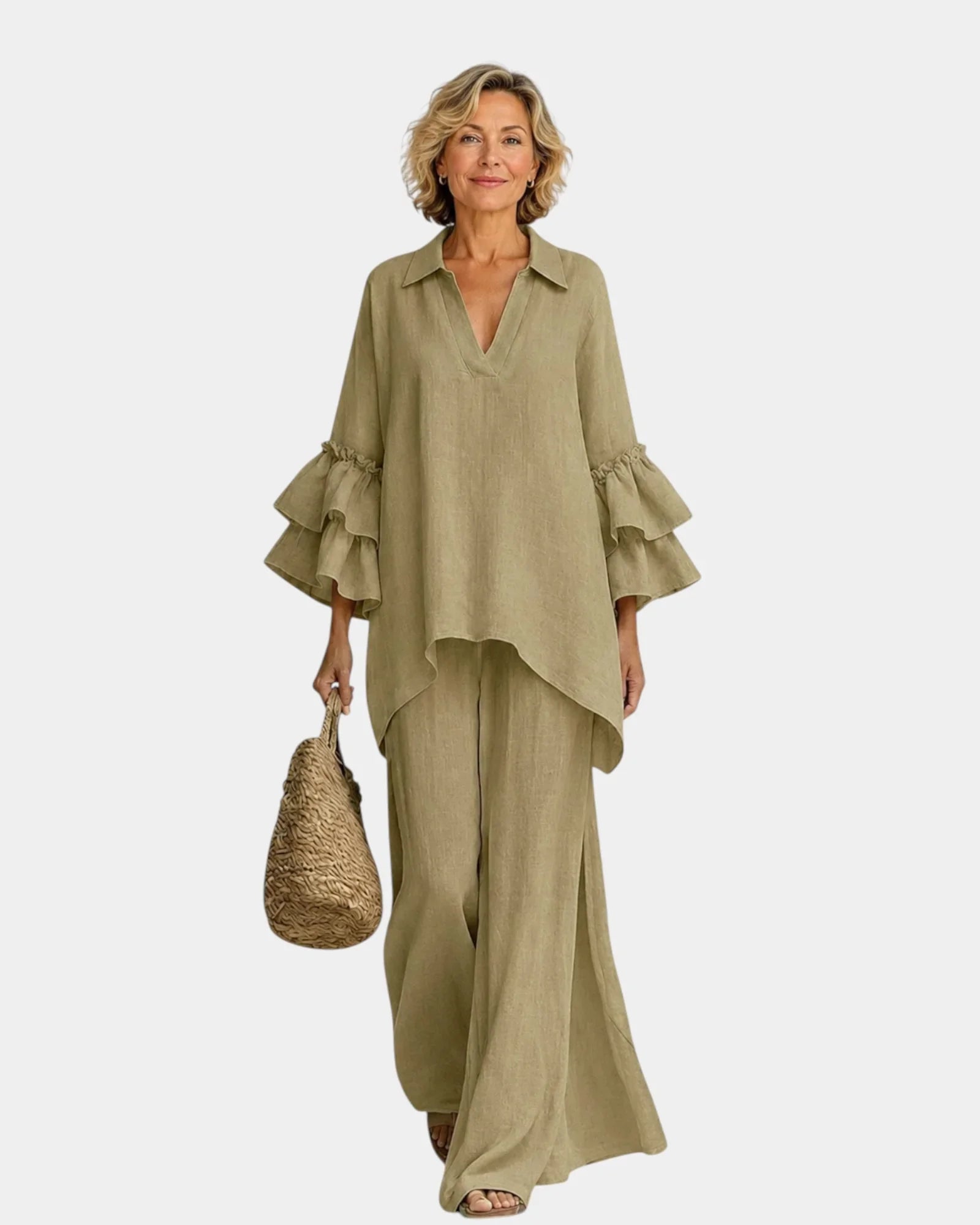Joannie | Casual and elegant ensemble