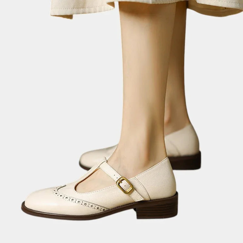 Emma | Women's Classic Shoe with Strap