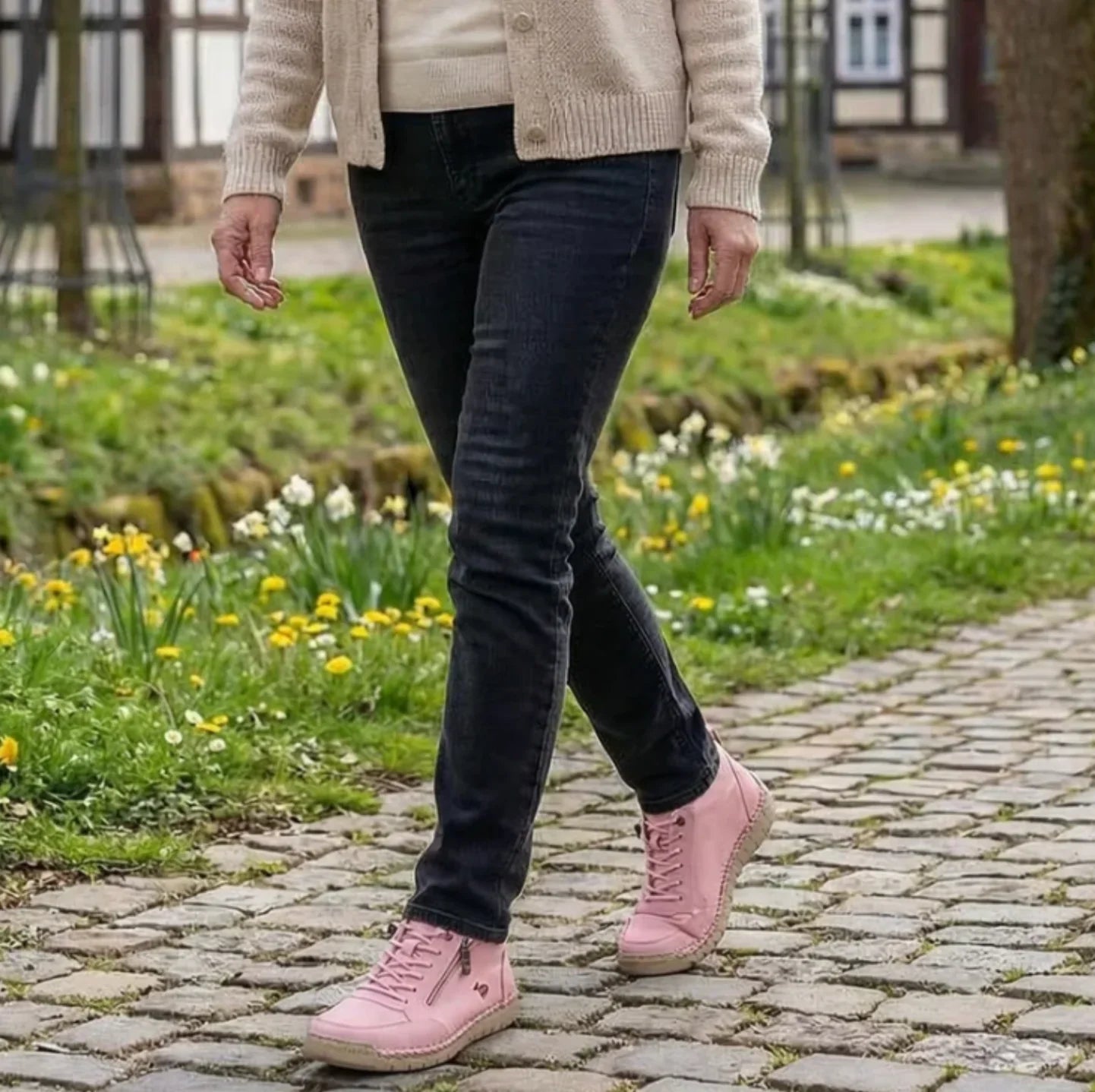 Marie | Orthopaedic Comfort Trainers