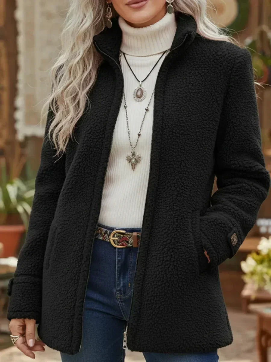 Annelies | Soft mid-length coat with zip closure
