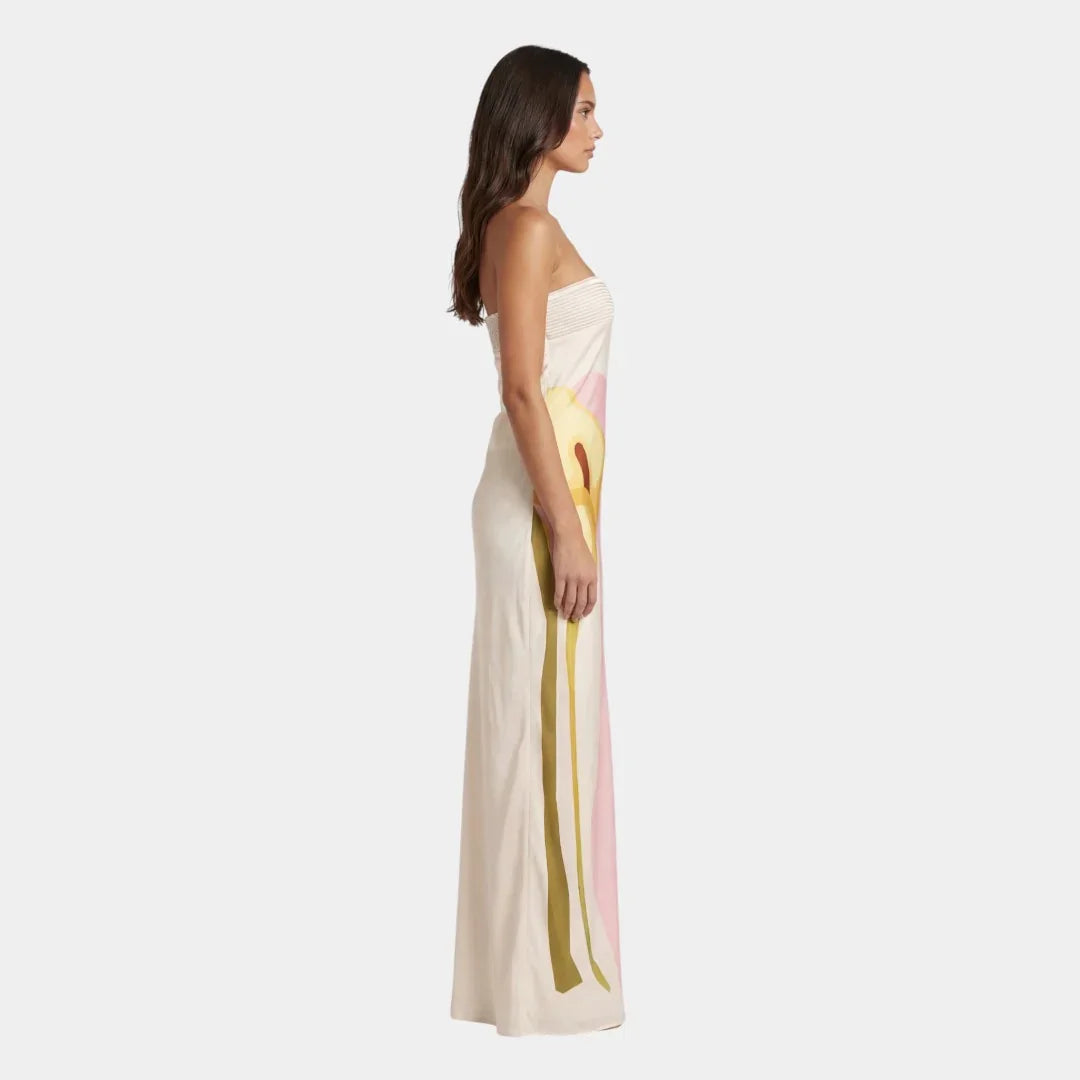 Nadine | Modern sophistication