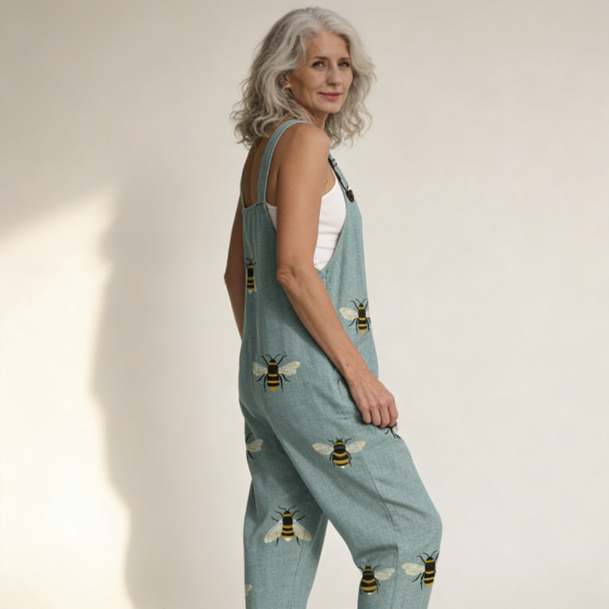 Solène | Fresh Nature-Inspired Bee-Print Jumpsuit